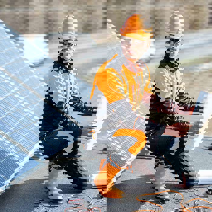 Solar Panel Installer