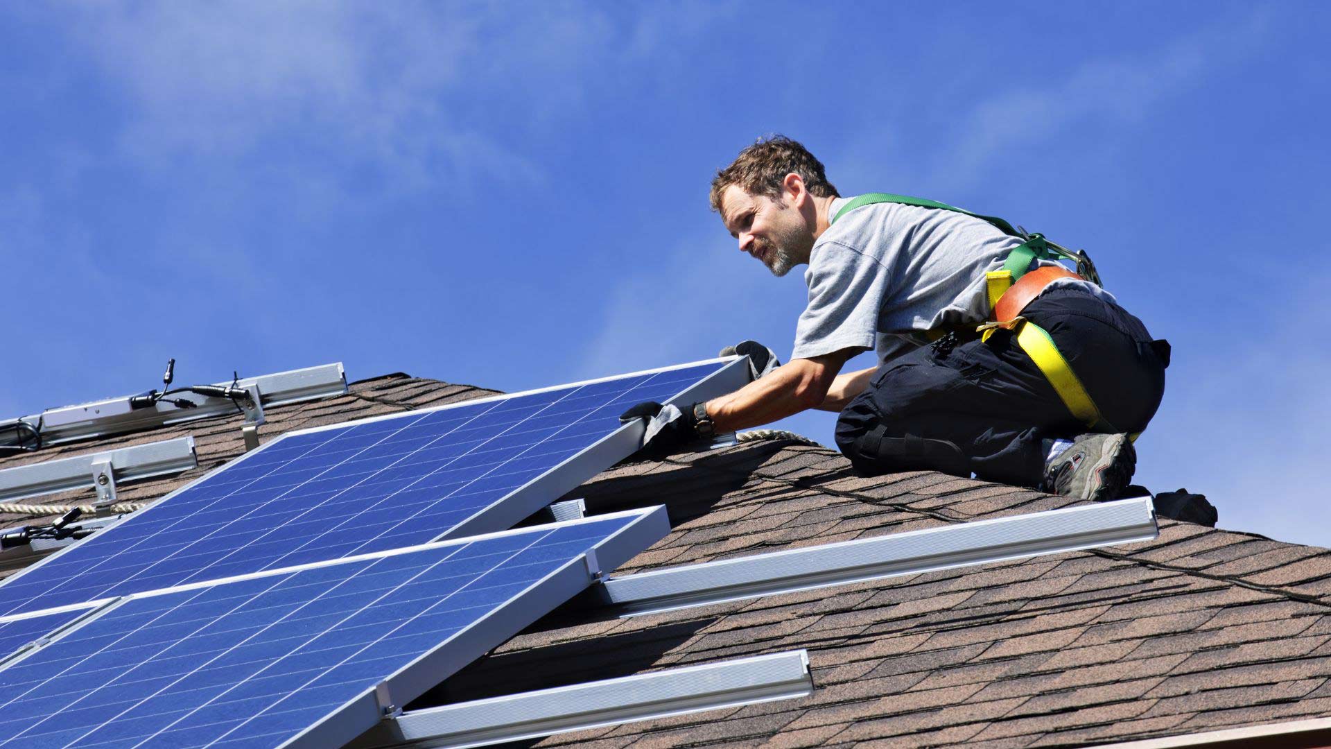 solar panel installation house